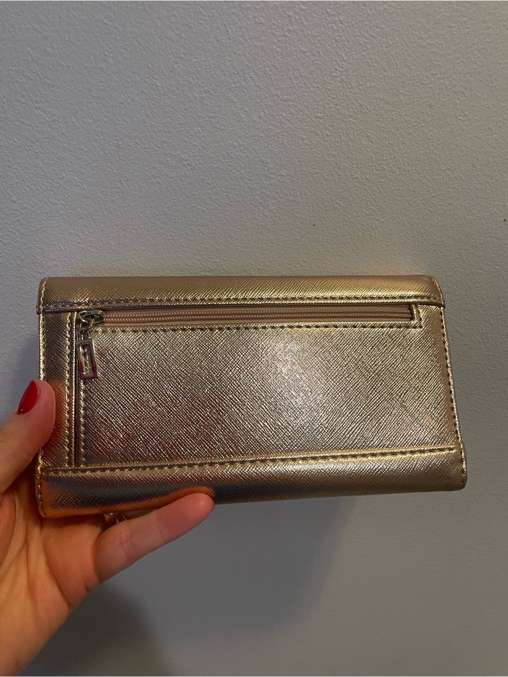 GUESS Metallic Gold Triangular Logo Wallet - Picture 2 of 3
